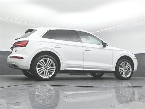 Used 2018 Audi Q5 Prestige w/ Prestige Package image 45