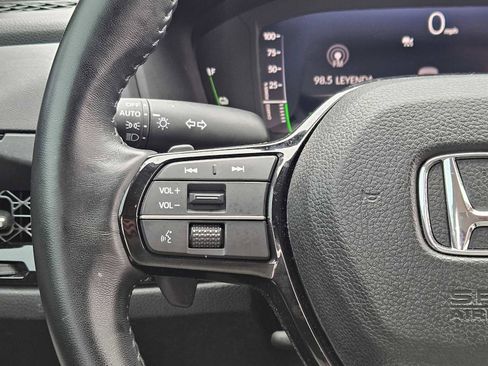 Used 2024 Honda Accord Touring image 27