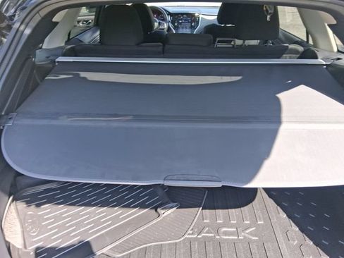 Used 2024 Subaru Outback Premium AWD/4WD image 28