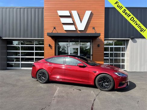 Used 2026 Tesla Model S Plaid image 1