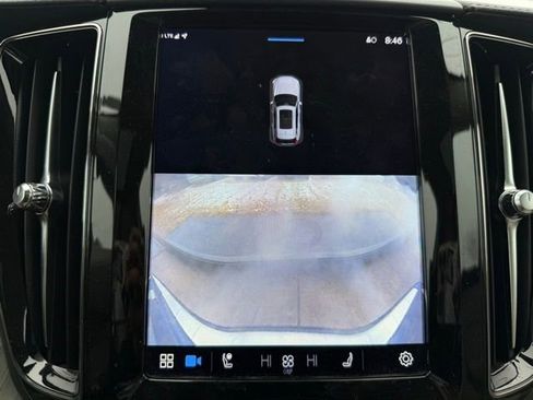 Used 2023 Volvo XC60 T8 Ultimate w/ Climate Package image 17