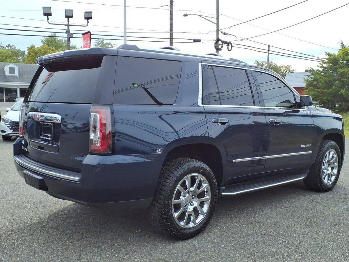 Used 2017 GMC Yukon Denali w/ Open Road Package AWD/4WD image 5