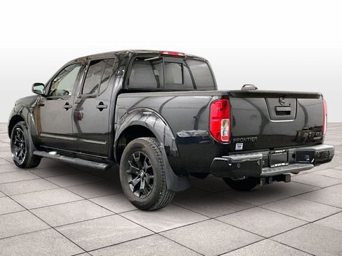 Used 2020 Nissan Frontier SV w/ Midnight Edition Floor Mats AWD/4WD image 10