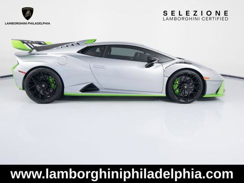 Used 2023 Lamborghini Huracan STO RWD image 4