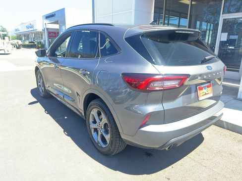 Used 2024 Ford Escape ST-Line AWD/4WD image 10