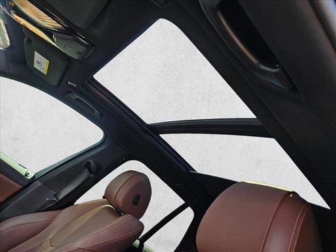 Used 2021 BMW X5 sDrive40i w/ Premium Package RWD image 15