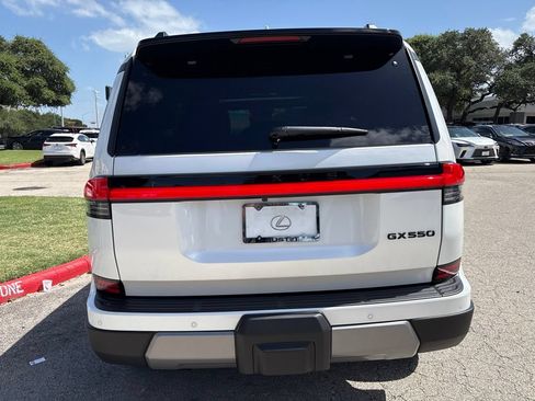 Certified 2026 Lexus GX 550 AWD/4WD image 4