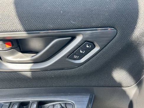 New 2026 Subaru Outback Limited image 31