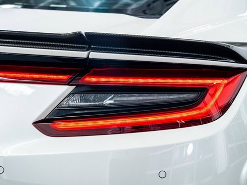 Used 2017 Acura NSX image 32