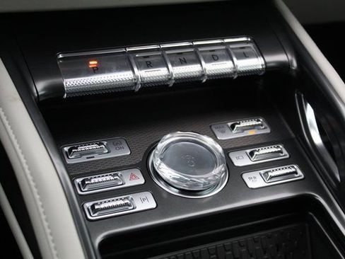 New 2026 Lincoln Nautilus Premier image 21