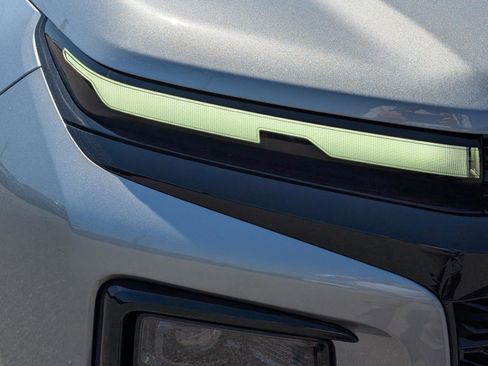 New 2026 Chevrolet Traverse RS image 4