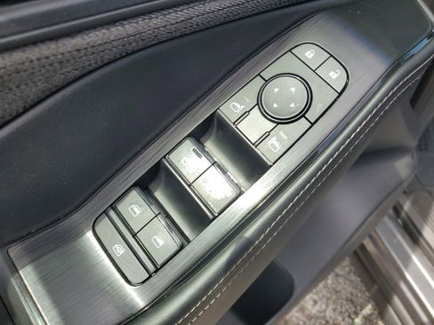 Certified 2023 Nissan Rogue SV image 28