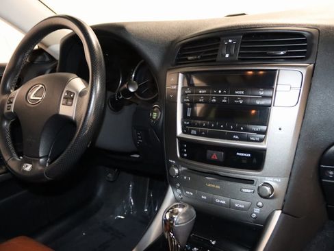 Used 2011 Lexus IS 250 image 49