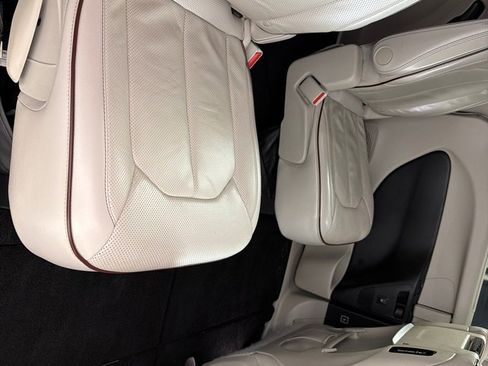 Used 2018 Chrysler Pacifica Limited FWD image 24