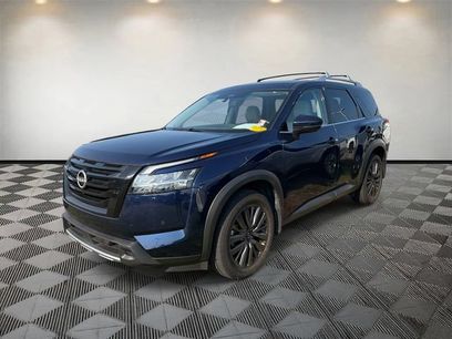 Used 2024 Nissan Pathfinder SL w/ SL Premium Package