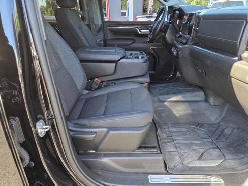 Used 2024 Chevrolet Silverado 1500 LT w/ Protection Package AWD/4WD image 21