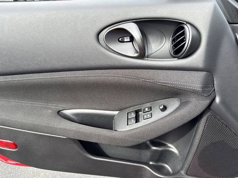 Certified 2025 Nissan Z Sport w/ Floor Mat Package image 7