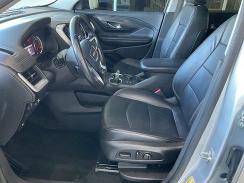 Used 2019 GMC Terrain SLT image 4