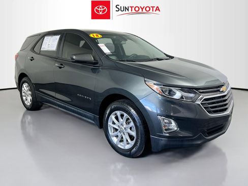 Used 2018 Chevrolet Equinox LS image 1