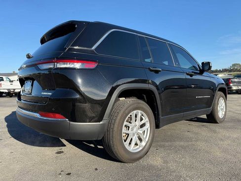 Used 2024 Jeep Grand Cherokee Laredo X w/ Luxury Tech Group I image 6