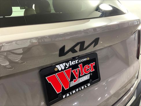 Used 2024 Kia Sorento SX Prestige w/ Olive Brown Leather Package AWD/4WD image 24