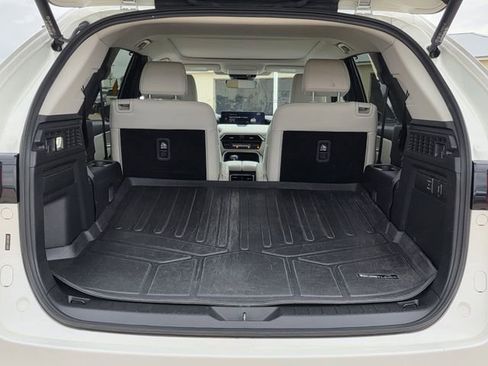 Used 2024 MAZDA CX-90 3.3 Turbo w/ Premium Plus Pkg image 29