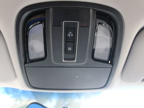 Used 2017 Kia Sorento LX FWD image 43