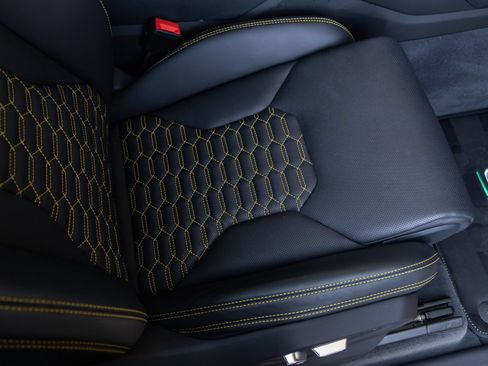 Used 2021 Lamborghini Urus AWD/4WD image 50