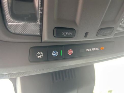 Used 2022 GMC Sierra 1500 Elevation AWD/4WD image 28