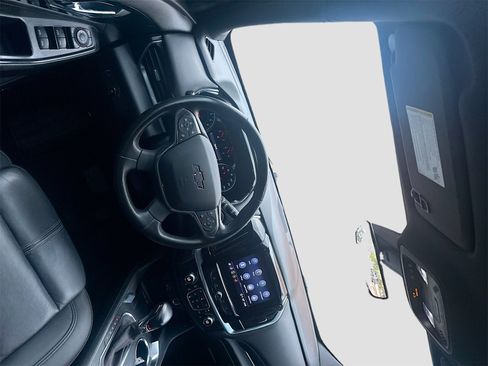 Used 2022 Chevrolet Traverse RS image 23