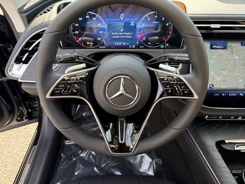 New 2026 Mercedes-Benz E 350 4MATIC Sedan image 18