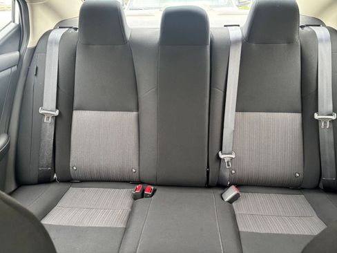 Used 2025 Nissan Sentra SV FWD image 36