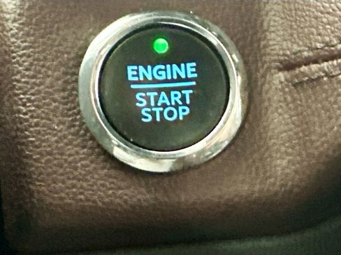 Used 2022 Ford Expedition Max Limited image 16