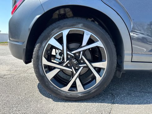 Used 2023 Hyundai Kona Limited image 17