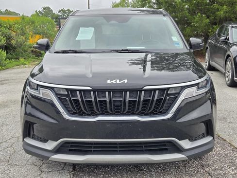 Used 2022 Kia Carnival LX FWD image 6