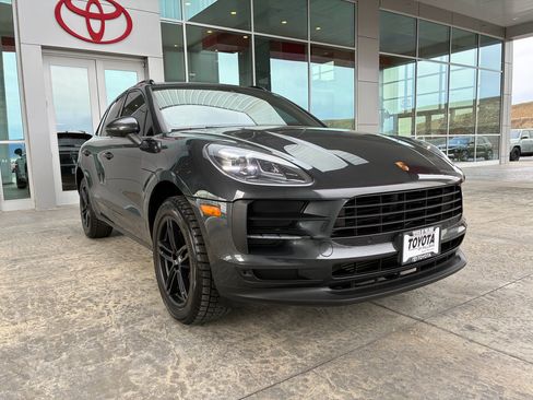 Used 2020 Porsche Macan image 12