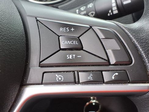 Used 2021 Nissan Rogue Sport S image 27