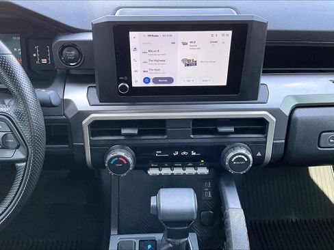 Used 2025 Toyota Tacoma SR5 RWD image 7