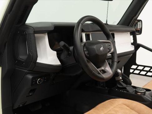 Used 2025 Ford Bronco Badlands AWD/4WD image 33