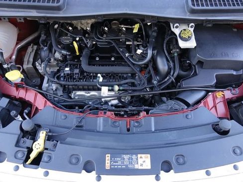 Used 2019 Ford Escape SE image 6