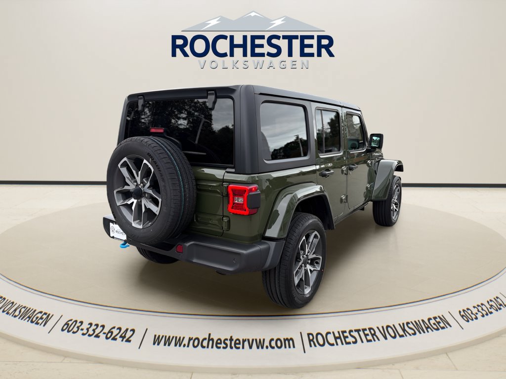 Used 2024 Jeep Wrangler Unlimited w/ Convenience Group AWD/4WD image 6
