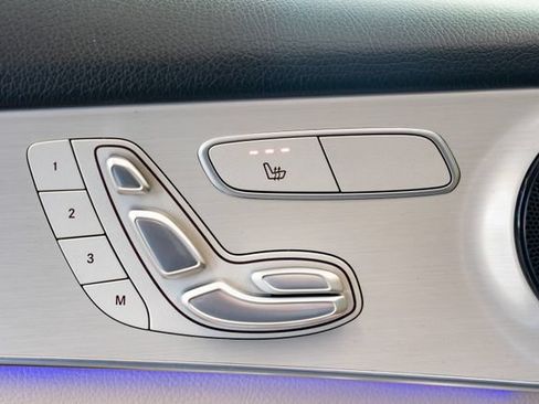 Used 2021 Mercedes-Benz GLC 300 4MATIC image 20
