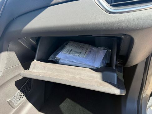 Used 2018 Chevrolet Equinox Premier image 55
