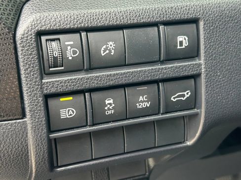 Certified 2025 Toyota 4Runner Limited AWD/4WD image 25