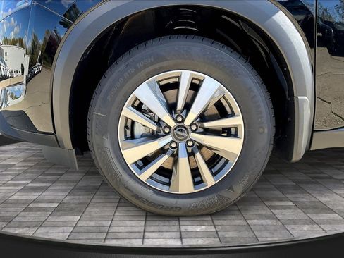 New 2025 Nissan Pathfinder SL image 17