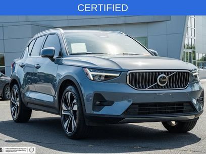 Used 2023 Volvo XC40 B5 Plus w/ Protection Package Premier