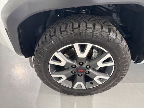 Used 2025 Toyota 4Runner TRD Off-Road AWD/4WD image 5