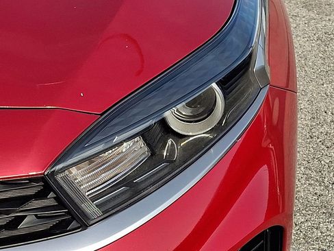 Used 2024 Kia Forte LXS image 9