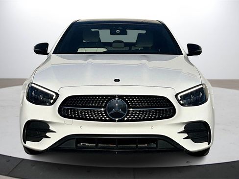 Used 2022 Mercedes-Benz E 350 Sedan image 3