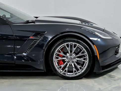 Used 2016 Chevrolet Corvette Z06 w/ 3LZ Preferred Equipment Group RWD image 15